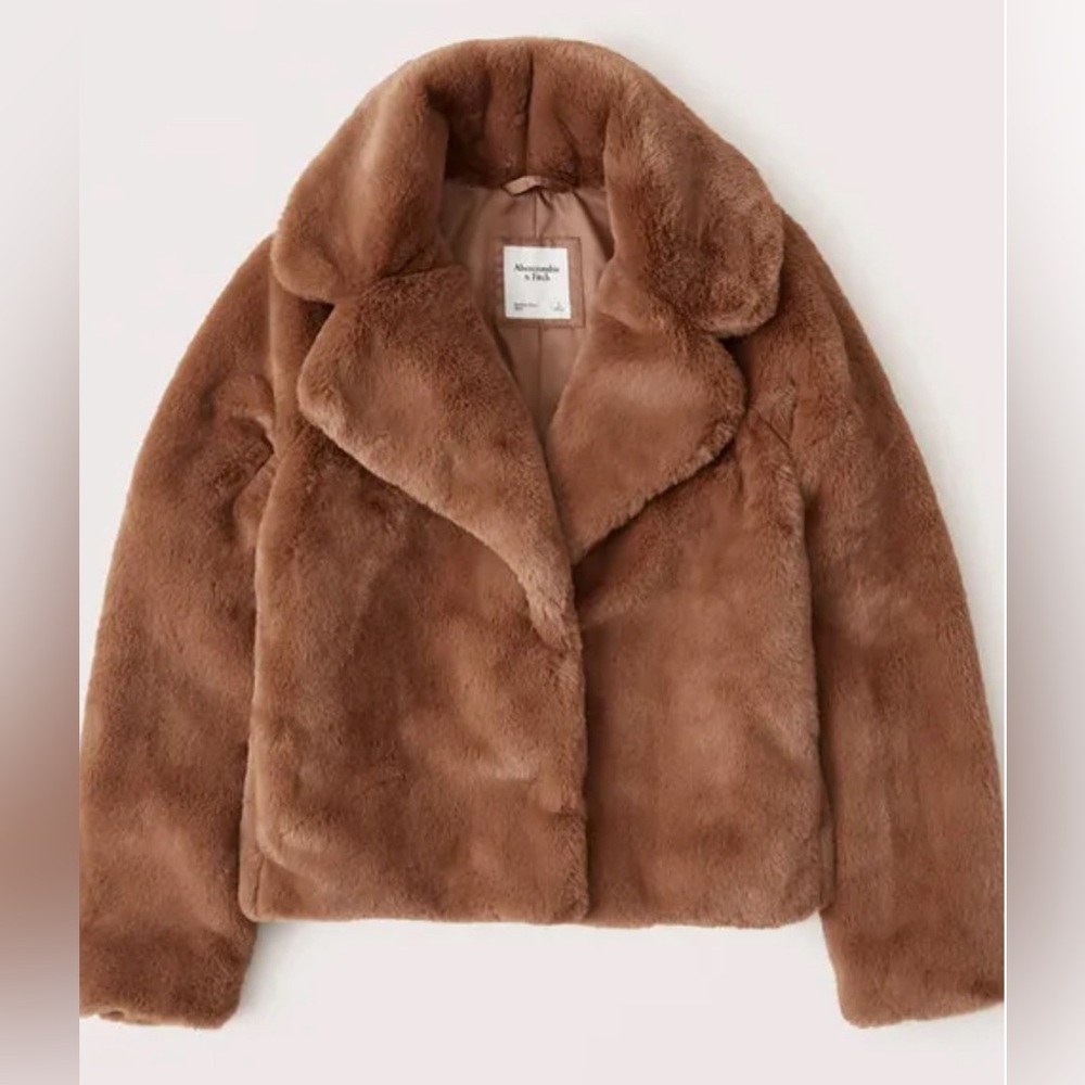 Abercrombie faux fur cropped coat